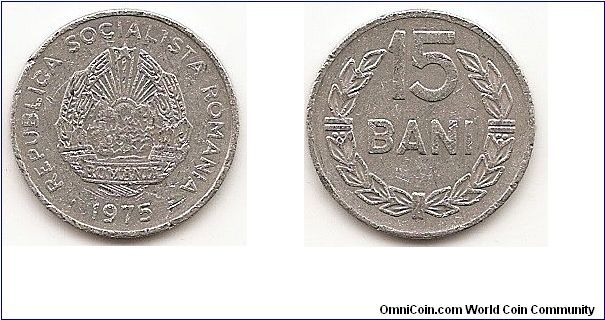 15 Bani
KM#93a
1.0000 g., Aluminum, 19.5 mm. Obv: National emblem Rev:
Value within wreath Edge: Plain