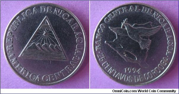 25 centavos de Cordoba.  Obverse coat of arms, reverse outline of country, bird flying above.
