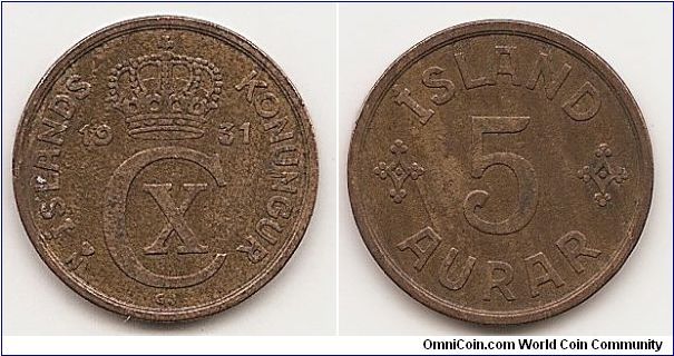 5 Aurar
KM#7.1
Bronze Ruler: Christian X Obv: Crown divides date above
monogram Rev: Large denomination, ornaments flank