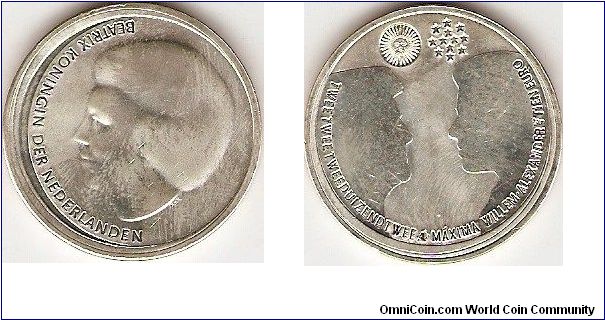 10 euro
Marriage of crown-prince Willem-Alexander with princess Maxima 2/2/2002
Queen Beatrix