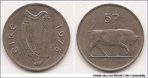 5 Pence
KM#22
5.6600 g., Copper-Nickel, 23.6 mm. Obv: Irish harp Rev: Bull
right Edge: Reeded
