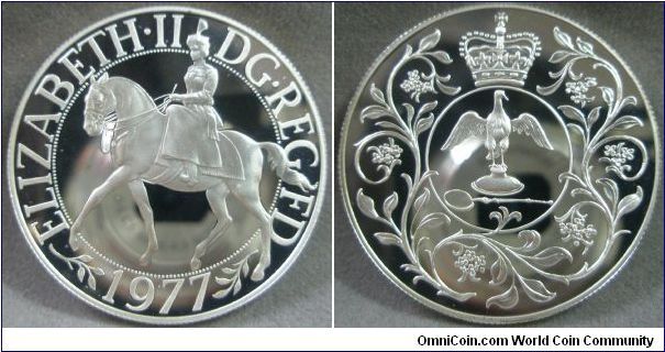 Queen Elizabeth II, 1977 - Silver Julibee of Regin - 28.2759 g, 0.9250 Silver, .8409 Oz. ASW. Mintage 377,000 units. PROOF.