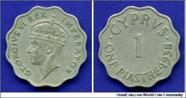 1 piastre.
George VI (1936-1952).
Mintage 2,700,000 units.


Cu-Ni.