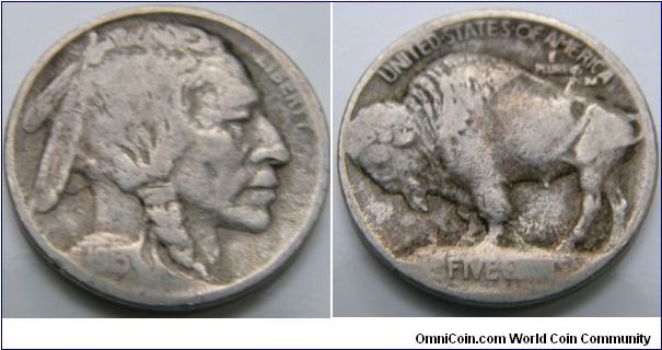 BUFFALO NICKEL FIVE CENTS, SUB-TYPE ONE - FIVE CENTS ON MOUND (1913 ONLY). Mintmark: None (for Philadelphia) on the reverse below FIVE CENTS.
Metal content:
Copper - 75%
Nickel - 25%
