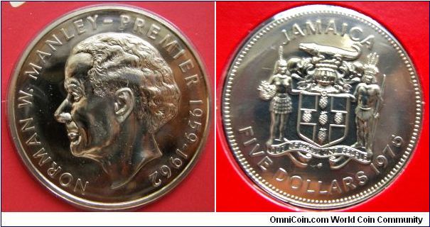1975 JAMAICA SPECIMENT SET. 5 DOLLAR,Norman W. Manley, ASW.0.6044
Silver.
The Franklin Mint.