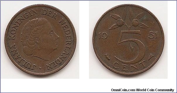 5 Cents
KM#181
3.5000 g., Bronze, 21 mm. Ruler: Juliana Obv: Head right Rev:
Value divides date and orange branch