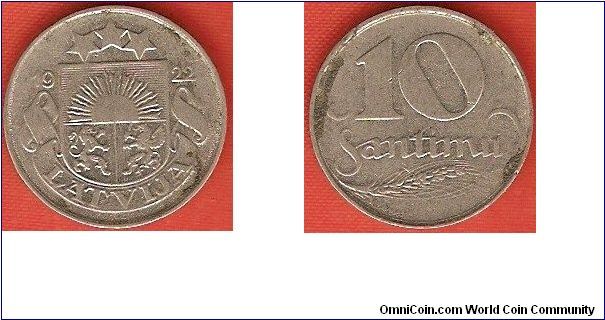 First Republic
10 santimu
nickel