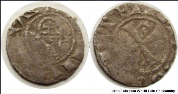 Bohemond III Antioch 
A poor example 
Helmeted Head with star & crescent.
Crescent in one quadrant