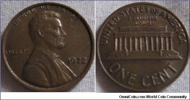 interesting 1972 1 cent, the rim at the bottom on obverse seems to be thicker, in a nice condition too