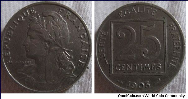 a 1 year only design 25 centimes, ina nice condition