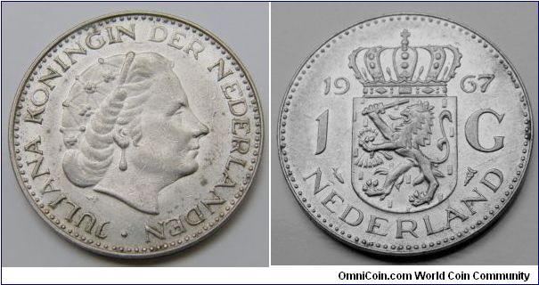 1 Gulden (Nickel) : 1967-1980
Obverse: Queen Juliana right 
 JULIANA KONINGIN DER NEDERLANDEN 
Reverse: Crowned arms, Lion rampant left holding sword 
 date 1 G NEDERLAND