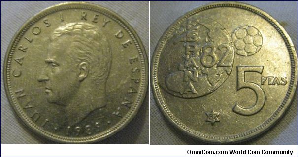 gorgeous UNC 5 pesetas from 1989, bit of a mark on the reverse and some dirt.