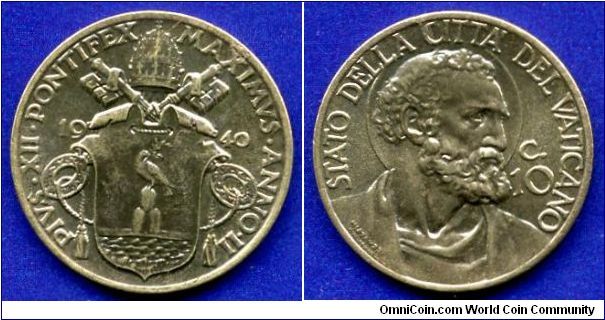 10 centesimes.
Pontiff Pius XII (1939-1958).
Mintage 81,000 units.


Al-Br.