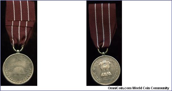 Sangram Medal
Awarded for service during the 1971/72 War with Pakistan. This medal was given to all categories of personnel who served in the military, paramilitary forces, police, and civilians in service in the operational areas
Engraved to
1241077 GNR GURDIP SINGH ARTY.
