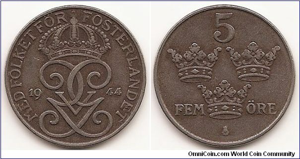 5 Ore
KM#812
7.0000 g., Iron, 27 mm. Ruler: Gustaf V Obv: Crowned monogram divides date Rev: Value above crowns Note: World War II issues.