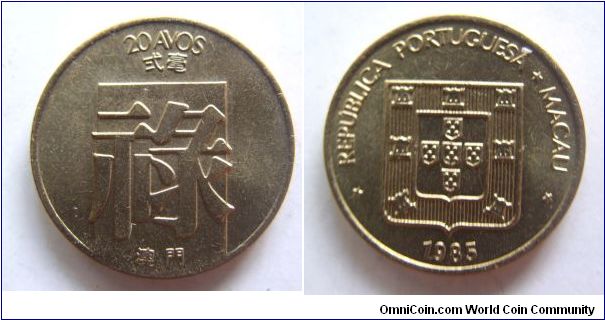 UNC grade 1985 years 20 cents.Macau.It has 21mm diameter,weight 4.6g.