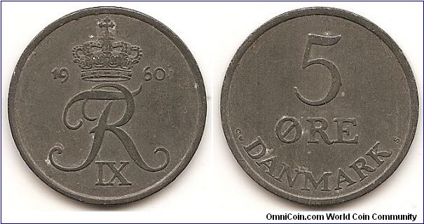 5 Ore
KM#843.2
6.4000 g., Zinc Ruler: Frederik IX Obv: Crowned FR monogram, IX below, divides date Rev: Mint mark, initials C-S below value