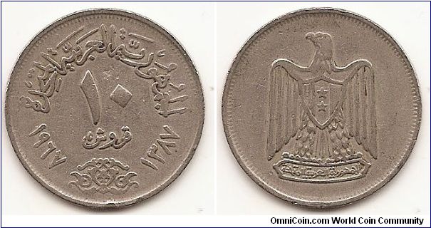 10 Piastres -AH1387-
KM#413
Copper-Nickel, 27 mm. Obv: Denomination divides dates, legend above Rev: Eagle with shield on breast