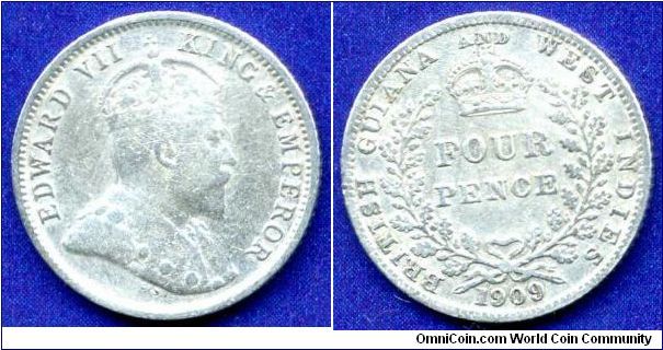 4 pence.
*BRITISH GUIANA & WEST INDIA*.
Edward VII (1901-1910).
Mintage 36,000 units.


Ag925f. 1,88gr.
