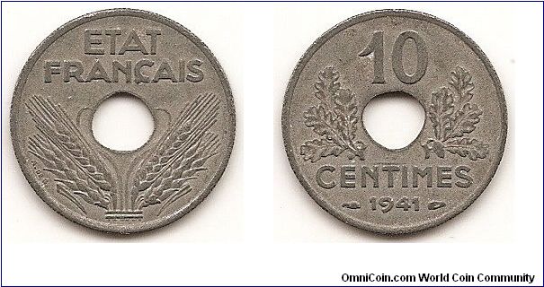 10 Centimes
KM#898.1
Zinc, 21 mm. Obv: Grain sprigs flank center hole Rev: Center hole divides denomination, oak leaves flank, date below