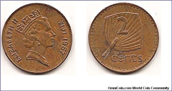 2 Cents
KM#50
3.8500 g., Bronze, 21.1 mm. Ruler: Elizabeth II Obv: Crowned head right, date at right Rev: Palm fan and denomination