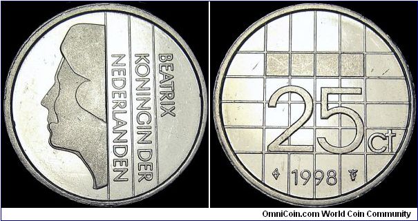 Netherlands - 25 Cents - 1998 - Weight 3,0 gr - Nickel - Size 19 mm - Ruler / Queen Beatrix (1980-) - Designer / Bruno Ninaber von Eyben - Mintage 69 660 000 - Edge : Reeded - Reference KM# 204 (1982-2000)