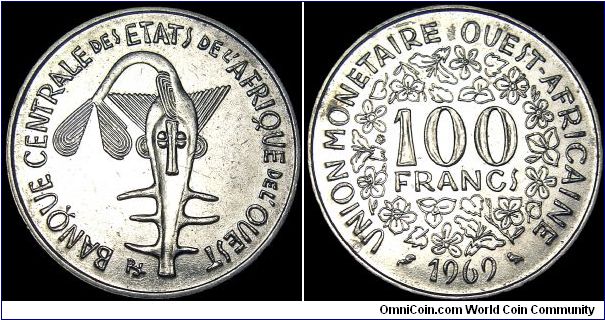 West African States - 100 Francs - 1969 - Weight 6,9 gr - Nickel - Size 26 mm - Obverse / Taku symbol - Designer / R. Joly - Mintage 25 000 000 - Edge : Reeded - Reference KM# 4 (1967-2000)