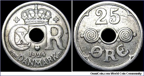 Denmark - 25 Öre - 1924 - Weight 4,5 gr - Copper / Nickel - Size 23 mm - Ruler / Christian X (1912-47) - Mintage 8 035 000 - Minted in Copenhagen - Edge : Reeded - Reference KM# 823.1 (1924-26)