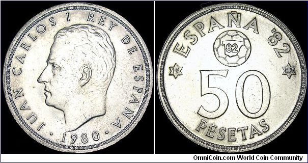 Spain - 50 Pesetas - 1982 - Weight 12,35 gr - Copper / Nickel - Size 30 mm - Ruler Juan Carlos I (1975-) - Subject / World Cup Soccer Games - Mintage 30 950 000 - Edge lettering : UNA GRANDE LIBRE - Reference KM# 819 (1980-82)