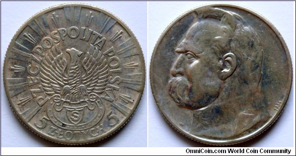 5 zlotych.
1934, Jozef Pilsudski.
On obverse Eagle - symbol of Rifle Corps. Ag 750. Weight 11g. Diameter 28mm. Reeded edge. Mintage 300.000 units.