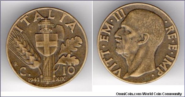  10 Centesimi Wheat stalk-Italian shield over Fasces and Oak leafs Victor Emanuele III R mm = Rome
Modellist: Giuseppe Romagnoli
Engraver: Pietro Giampaoli 
Bronze