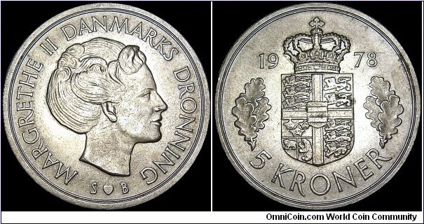 Denmark - 5 Kroner - 1978 - Weight 15 gr - Copper / Nickel - Size 33 mm - Ruler / Margrethe II (1972-) - Mint Officials : Vagn Sorensen - Moneyers : Frode Bahnsen - Edge : Reeded - Minted in Copenhagen - Mintage 2 984 000 - Reference KM# 863.1 (1973-78)