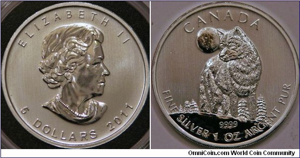 Wolf 5 dollar silver bullion coin. 