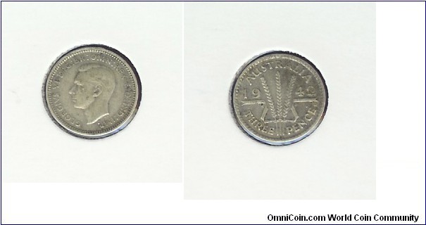 1942 (D) Threepence. Mint marked 'D' this denoted that it was struck at the Denver mint in the USA