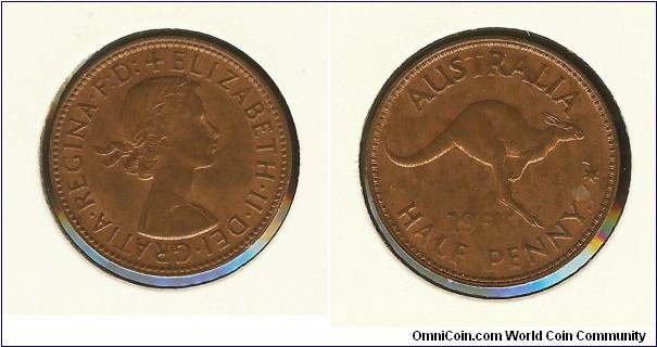 1963 Halfpenny. Weak struck date. '63' very faint.