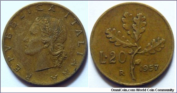 20 lire.
1957, Al-br. Weight; 3,6g. Diameter; 21,25mm.
Mint Rome (R) Mintage; 60.075.000 units.